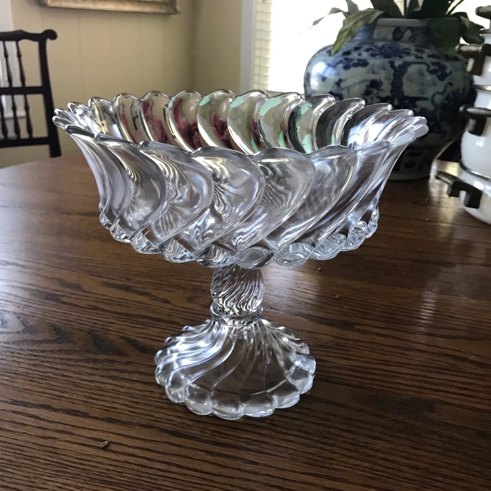 Antique fruit or dessert bowl